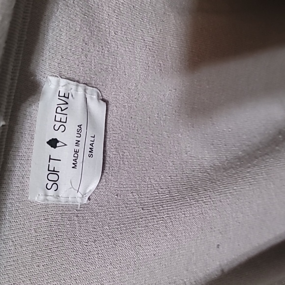 Soft Serve zip-up jacket size small - Picture 8 of 10